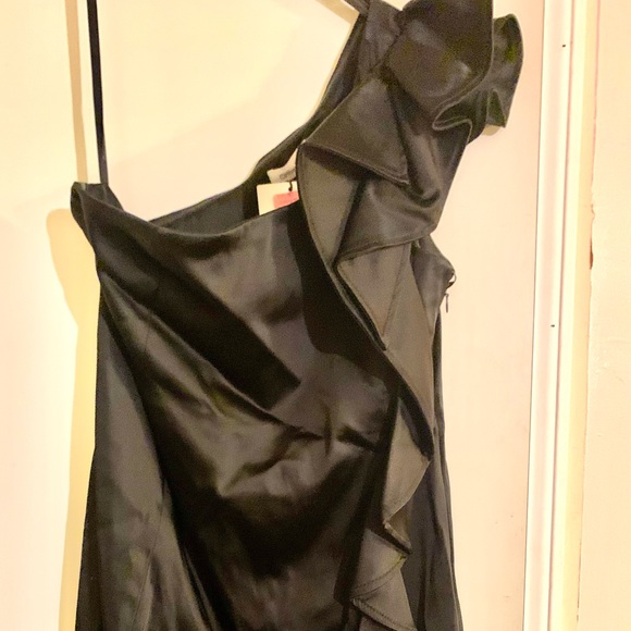 Black one shoulder Calvin Klein cocktail dress - Picture 5 of 9